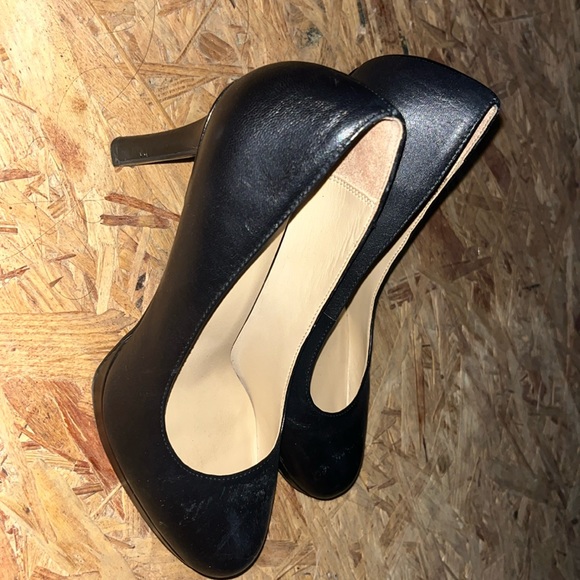 Naturalizer Black Heels - Picture 2 of 3